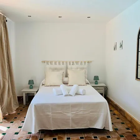 Будинок відпочинку Aljaral, Espectacular,piscina,chimenea, Climatizacion, Wifi *