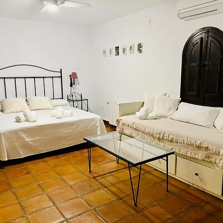 Holiday home Aljaral, Espectacular,piscina,chimenea, Climatizacion, Wifi