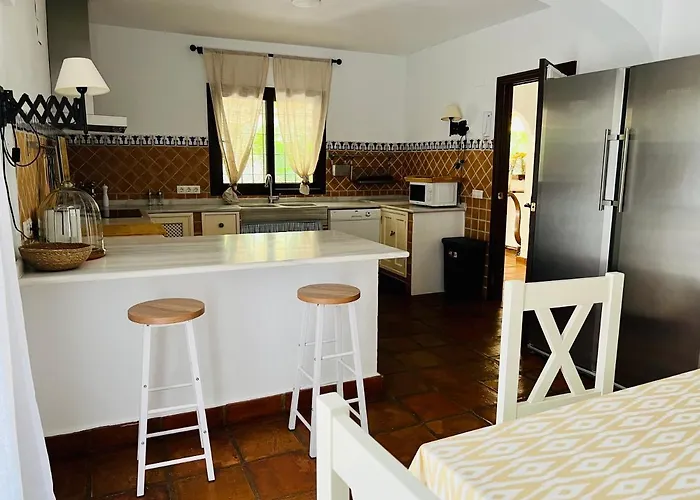 Aljaral, Espectacular,piscina,chimenea, Climatizacion, Wifi * Кордова