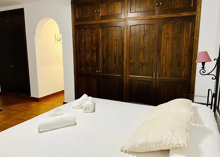 Casa vacanze Aljaral, Espectacular,piscina,chimenea, Climatizacion, Wifi *