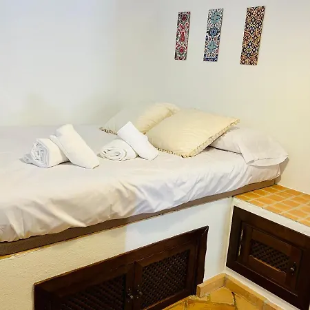 Aljaral, Espectacular,piscina,chimenea, Climatizacion, Wifi *