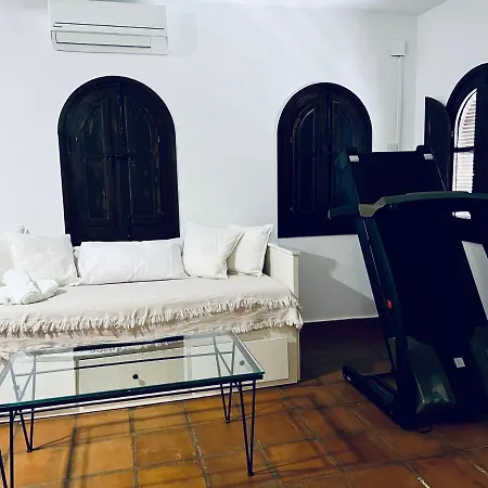 Aljaral, Espectacular,piscina,chimenea, Climatizacion, Wifi قرطبة