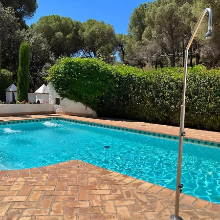 بيت للعطل Aljaral, Espectacular,piscina,chimenea, Climatizacion, Wifi قرطبة