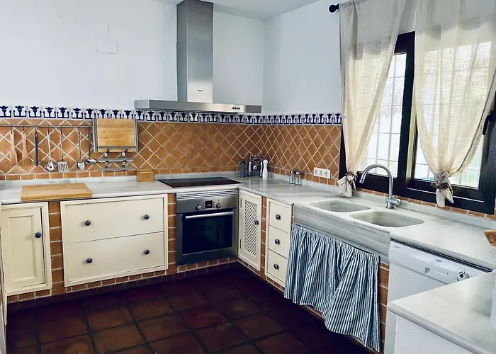 Aljaral, Espectacular,piscina,chimenea, Climatización, Wifi * Córdoba