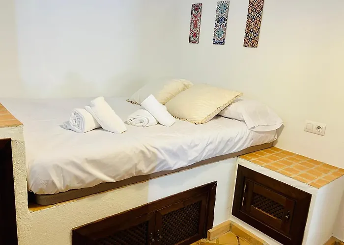 Aljaral, Espectacular,piscina,chimenea, Climatización, Wifi *